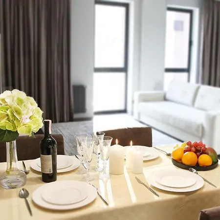 Classy In Chicago, A Luxurious * Kiev